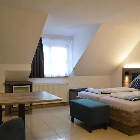 מלון Zum Bengel *